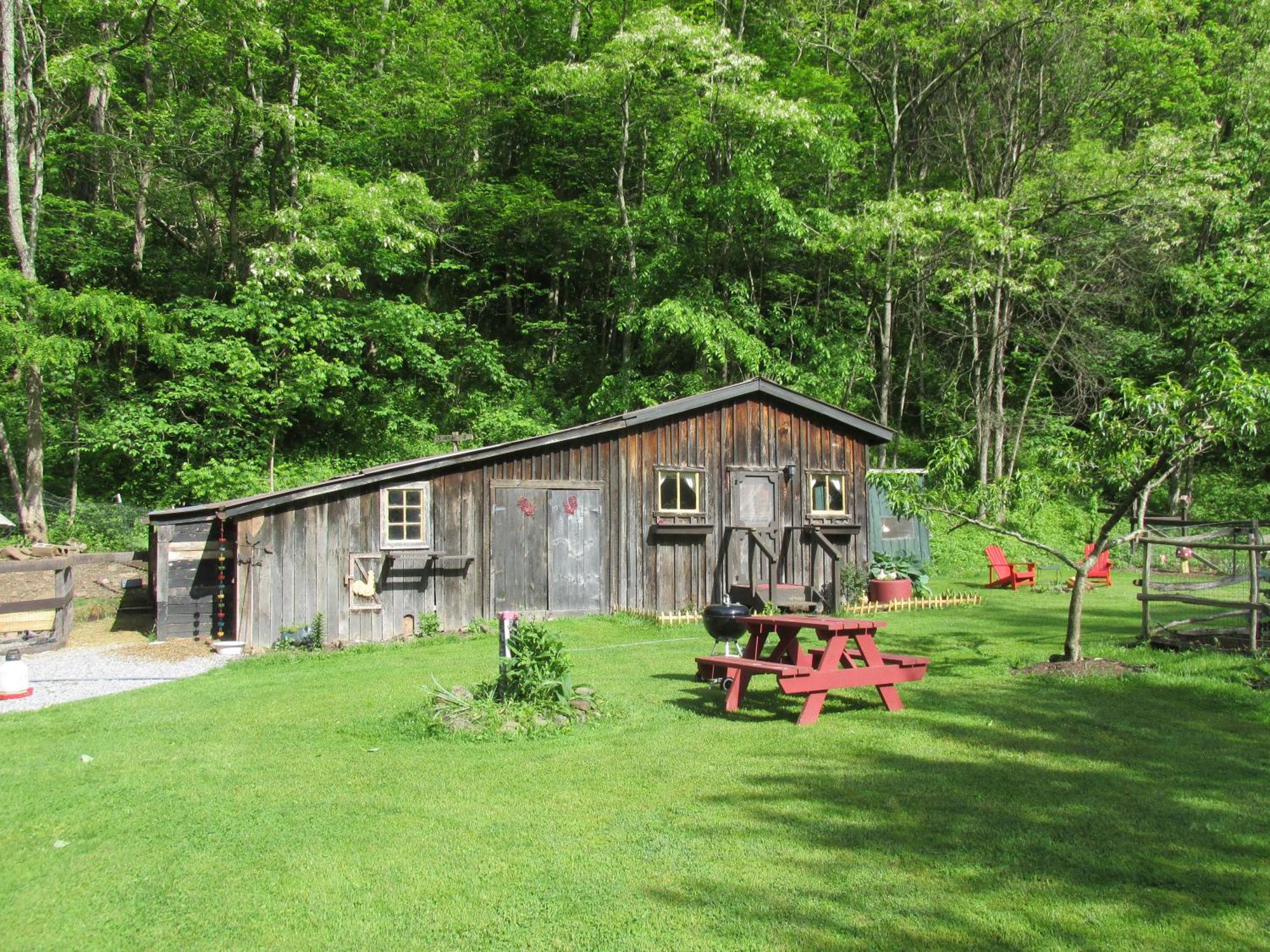 The Renovated Barn At Seneca Rocks Villa Exterior photo